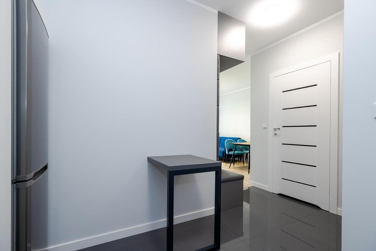 Wola Luxe Apartment Varsó Kültér fotó