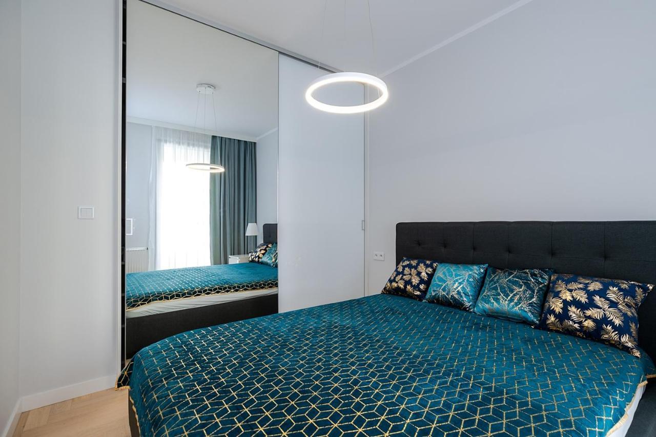 Wola Luxe Apartment Varsó Kültér fotó